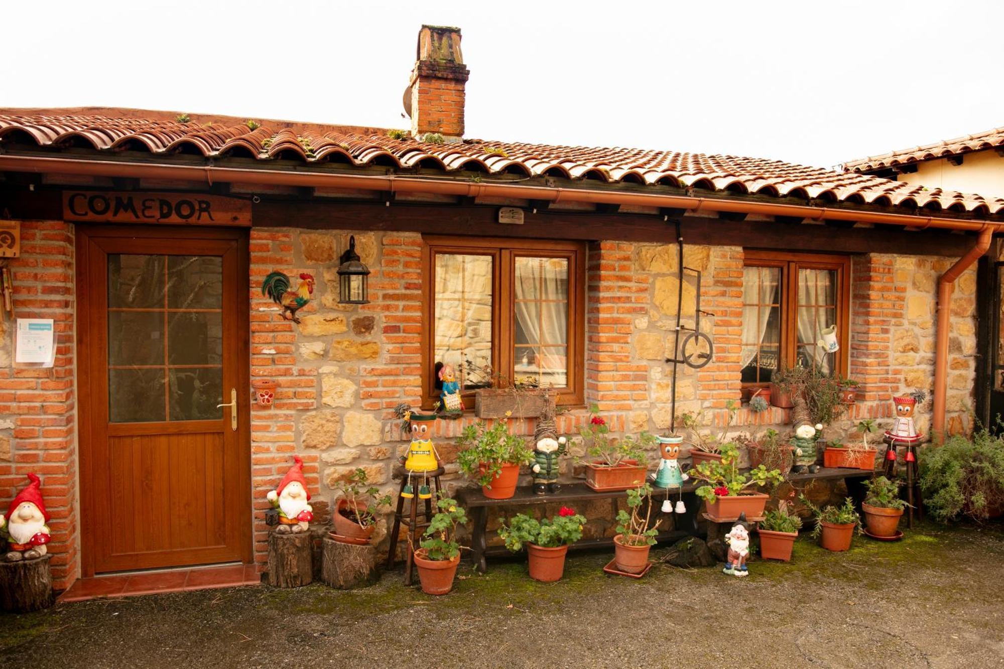 Posada La Herradura Liermo Exterior foto